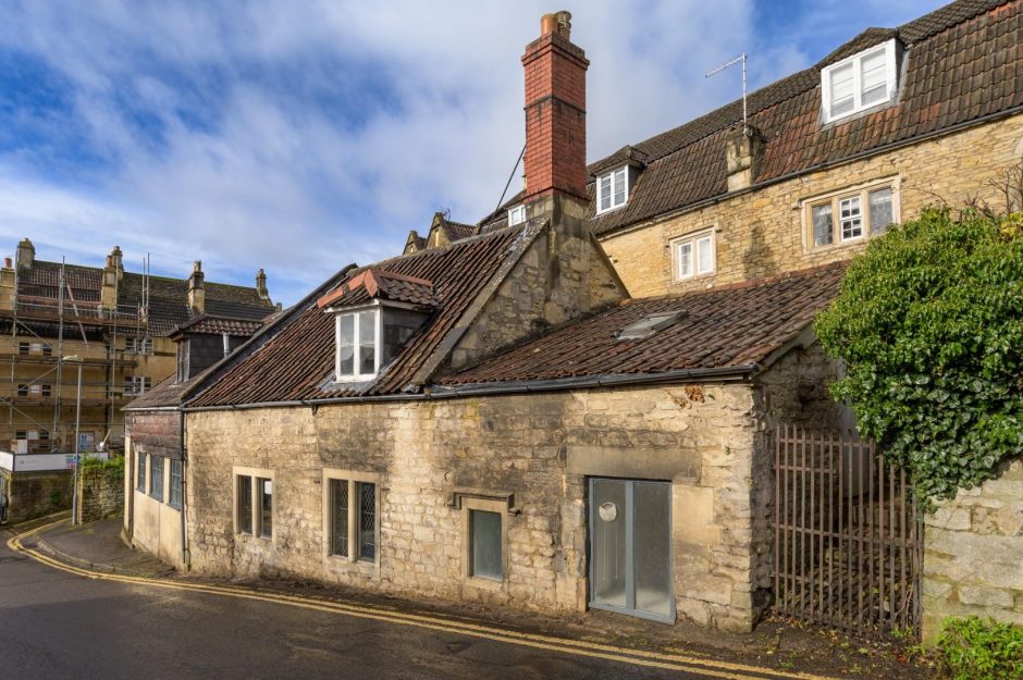 Penthouse Hill, Bath