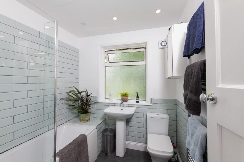 Upper East Hayes, Bath